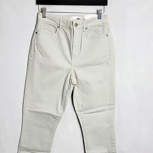 NEW.. LOFT.. gray cropped pants.. curvy, high waist skinny..
